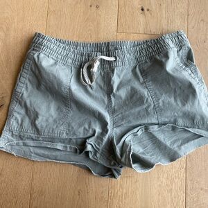 Vuori Women's Gray Shorts